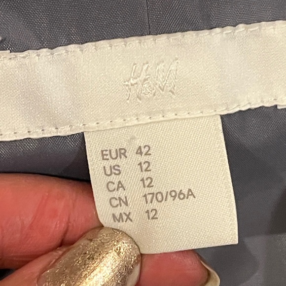 H&M double-breasted peacoat. Convertible collar. Decorative stitching. Grey. 12 - Picture 11 of 14